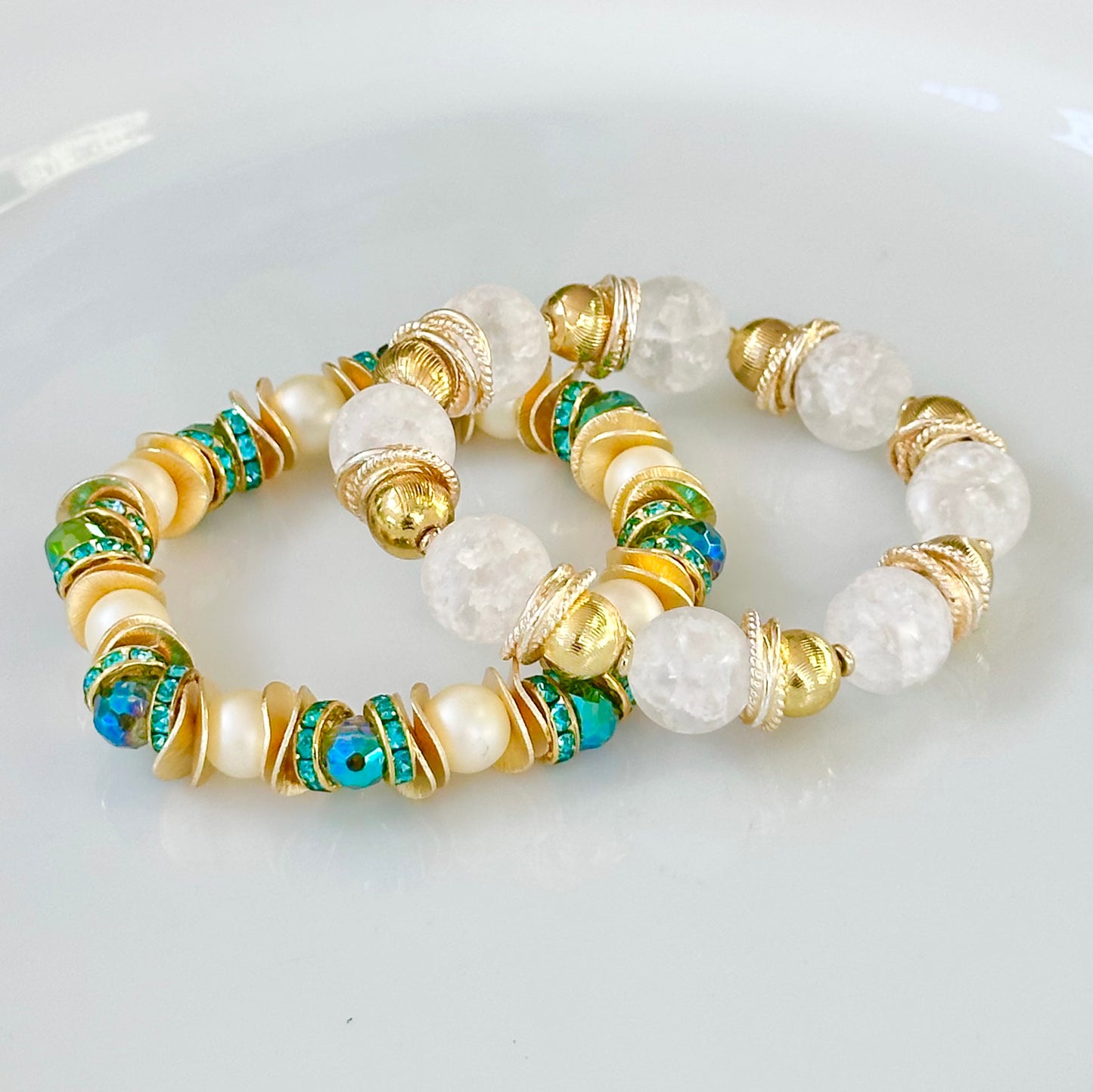 WHITE CRACKLE QUARTZ GEMSTONE BANGLE WITH GOLD ACCENTS