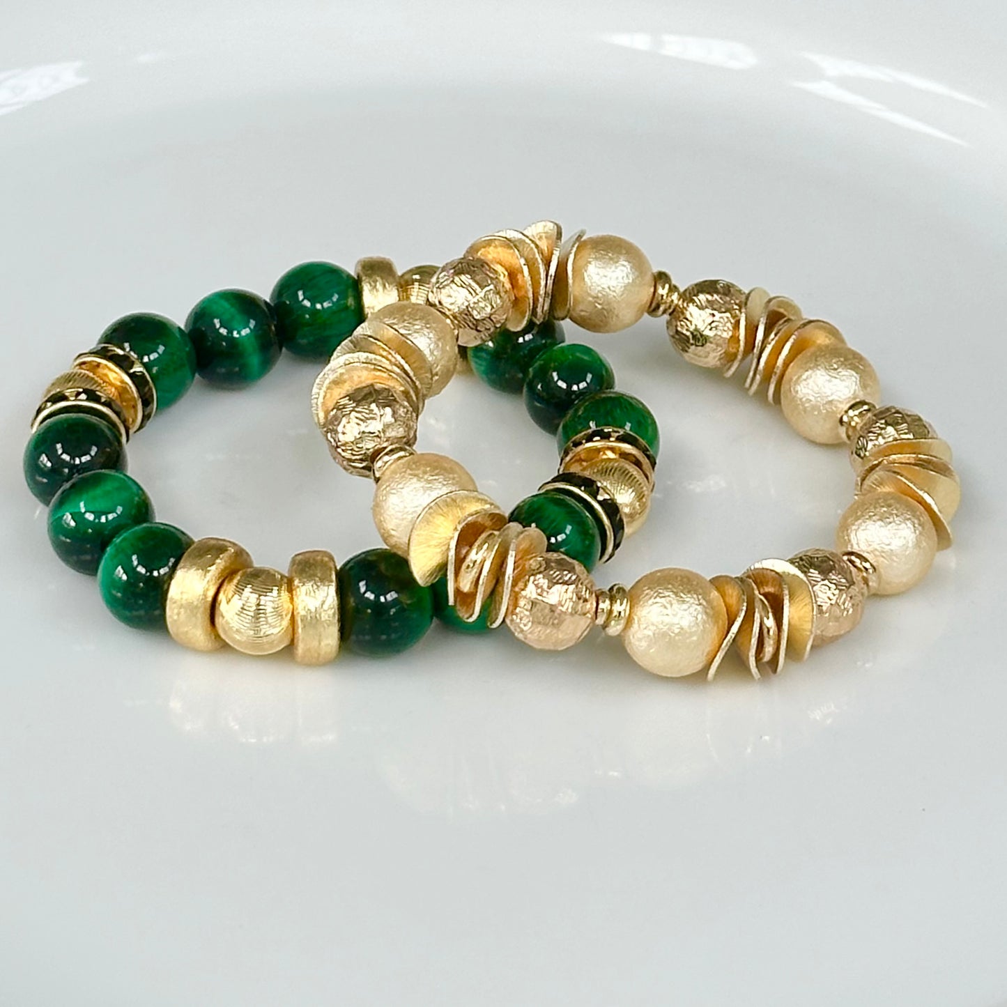 GREEN AND BLACK AGATE GEMSTONE BANGLE WITH GOLD AND CRYSTAL ACCENTS