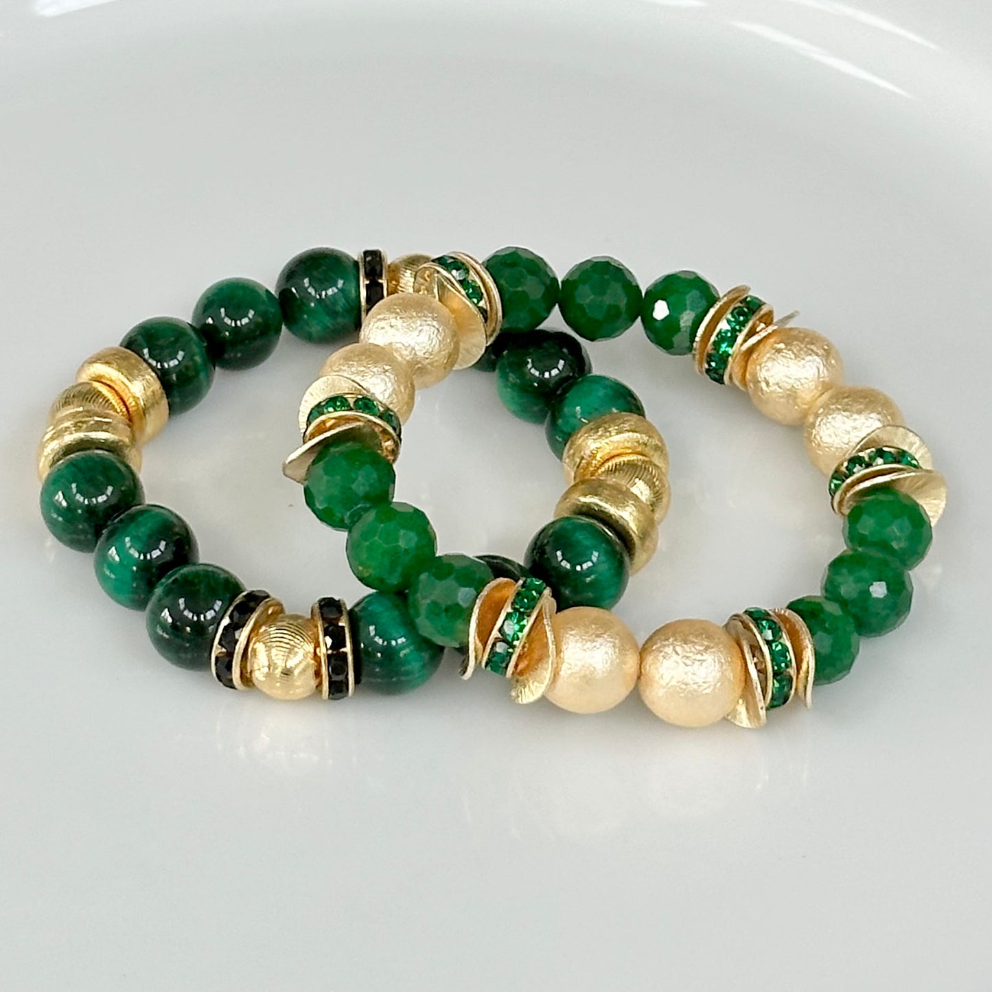 GREEN AND BLACK AGATE GEMSTONE BANGLE WITH GOLD AND CRYSTAL ACCENTS