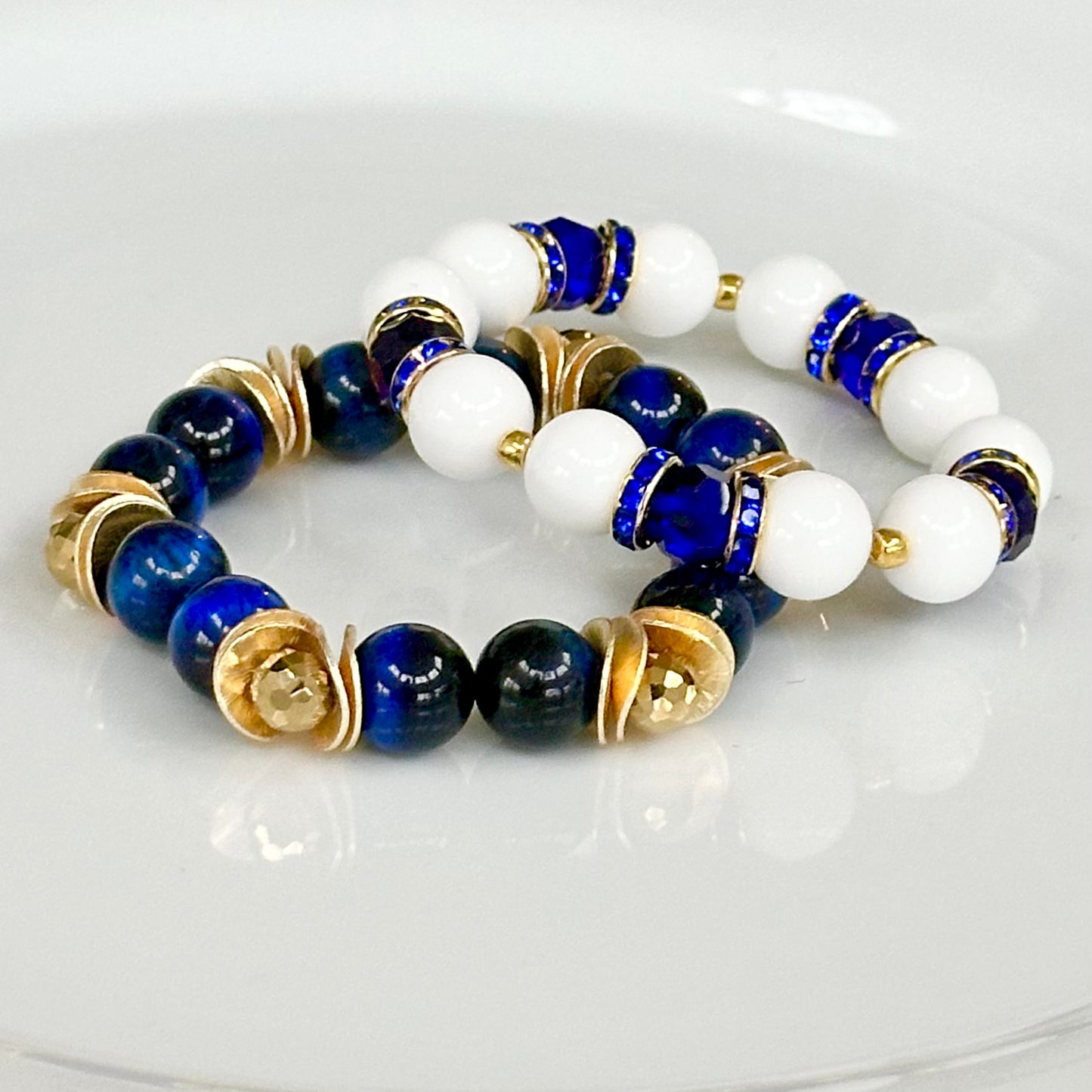 WHITE PORCELAIN AGATE GEMSTONE BANGLE WITH COBALT CRYSTAL ACCENTS