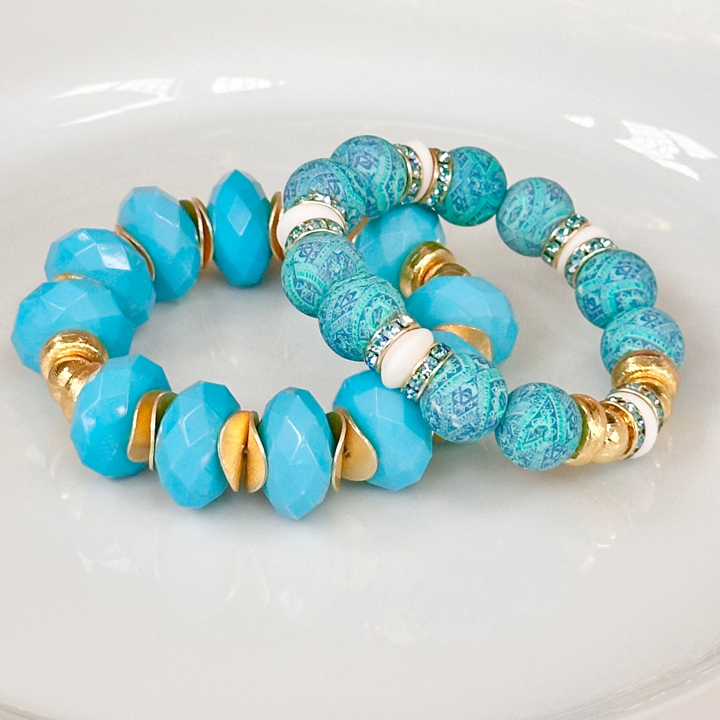 FACETED TURQUOISE AND GOLD STATEMENT BRACELET