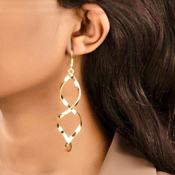 LONG FIGURE EIGHT GOLD EARRING