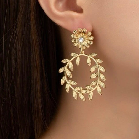 FLOWER WREATH EARRING