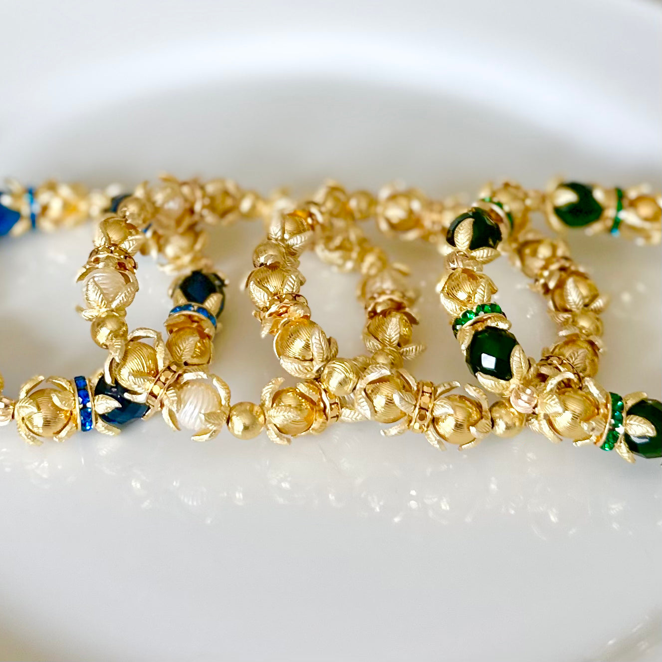 GOLD FLORAL BANGLE