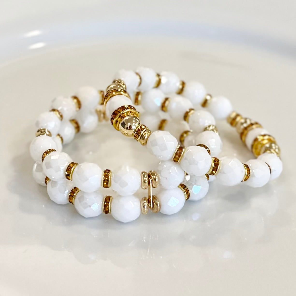 WHITE AND DOUBLE GOLD CUFF