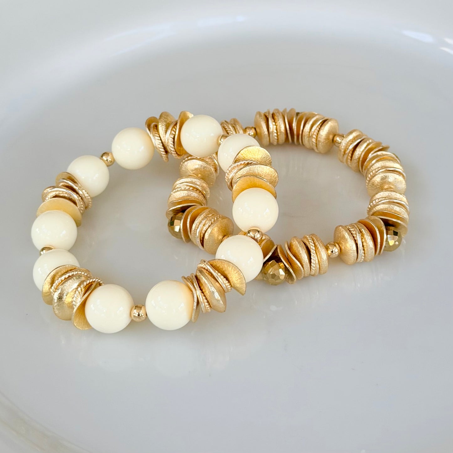 IVORY AND GOLD WAVY DISC BANGLE WITH BRUSHED GOLD ACCENTS