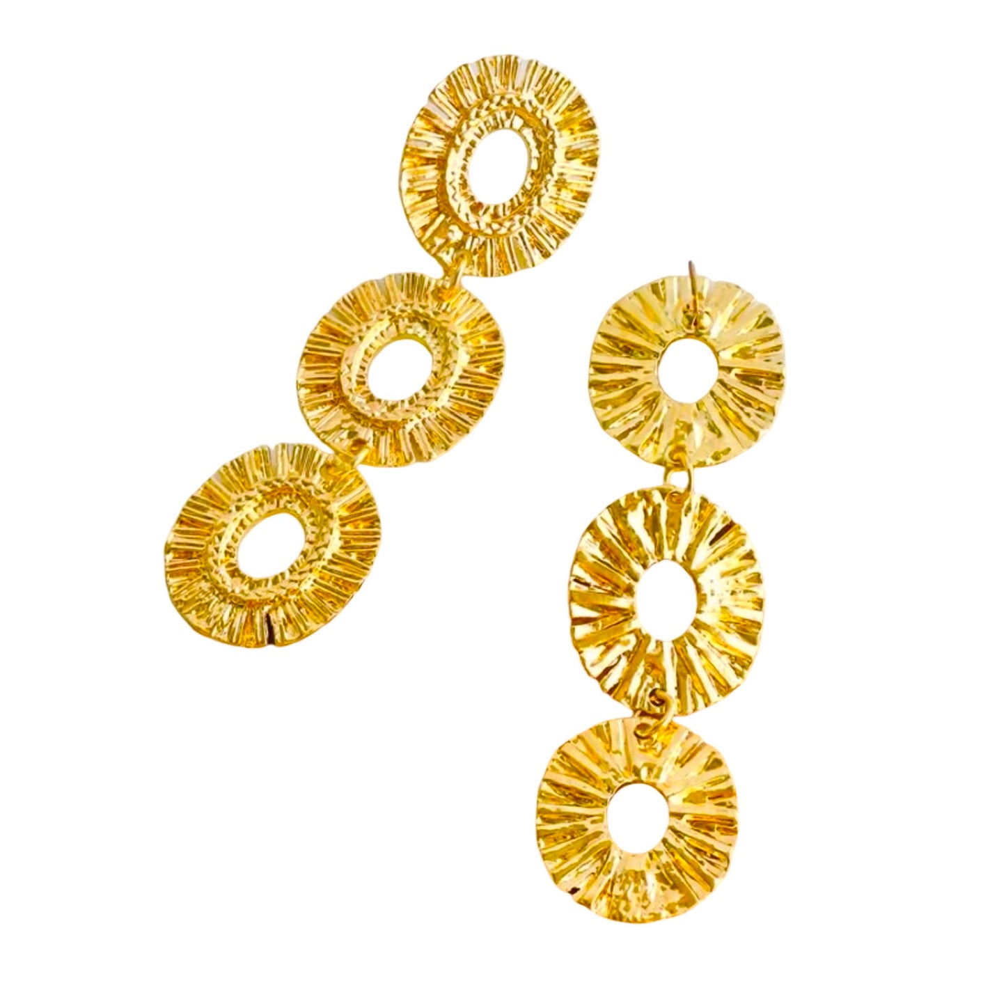 GOLD OPEN RIBBED TRIPLE OVAL EARRING