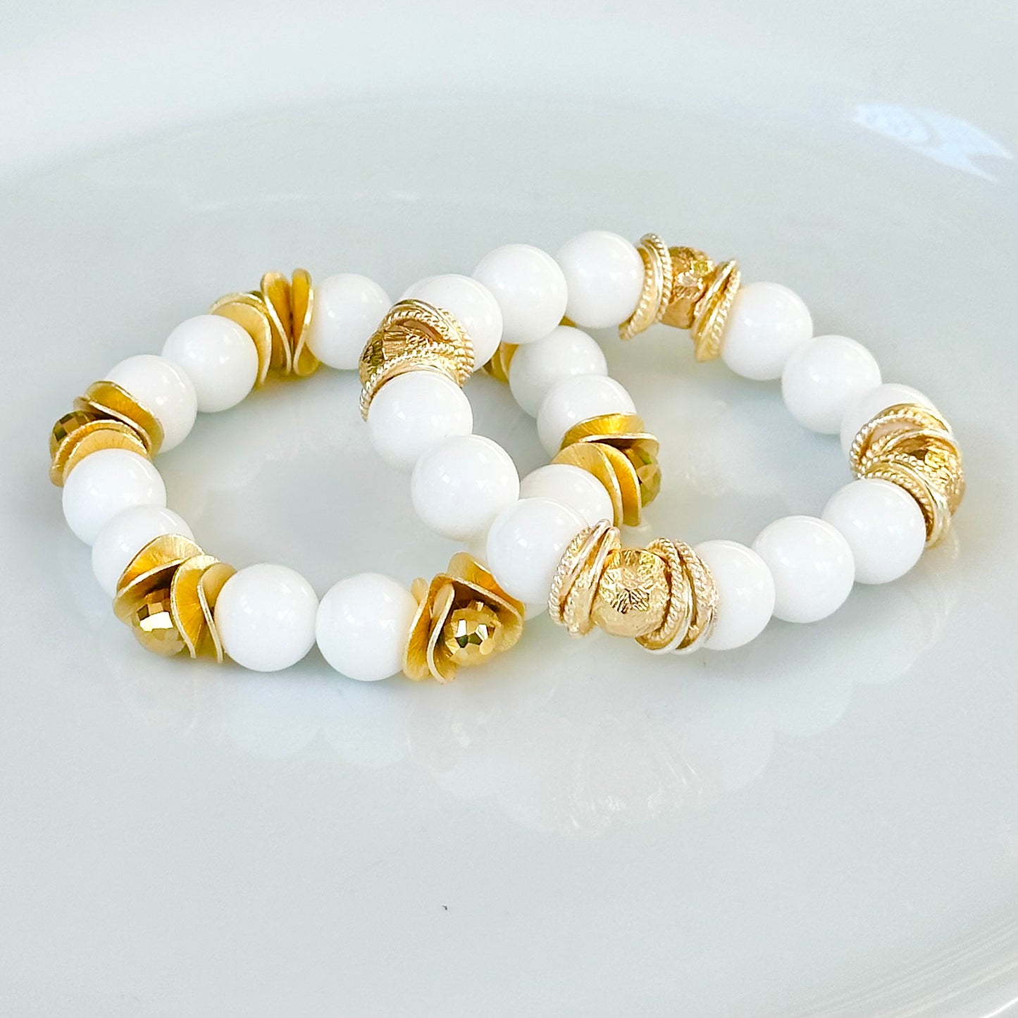 WHITE AGATE GEMSTONE BANGLE WITH GOLD ACCENTS