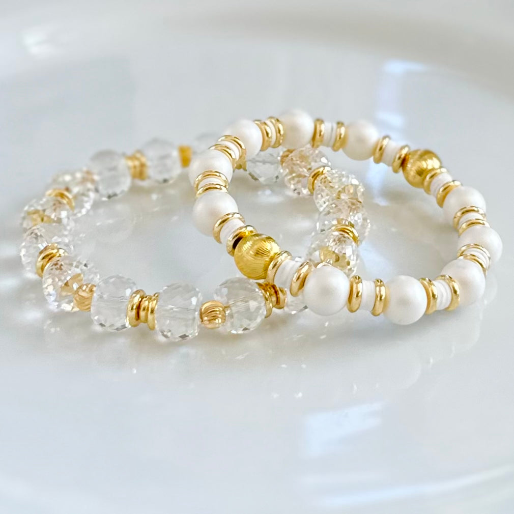 FACETED LUCITE AND GOLD BANGLE