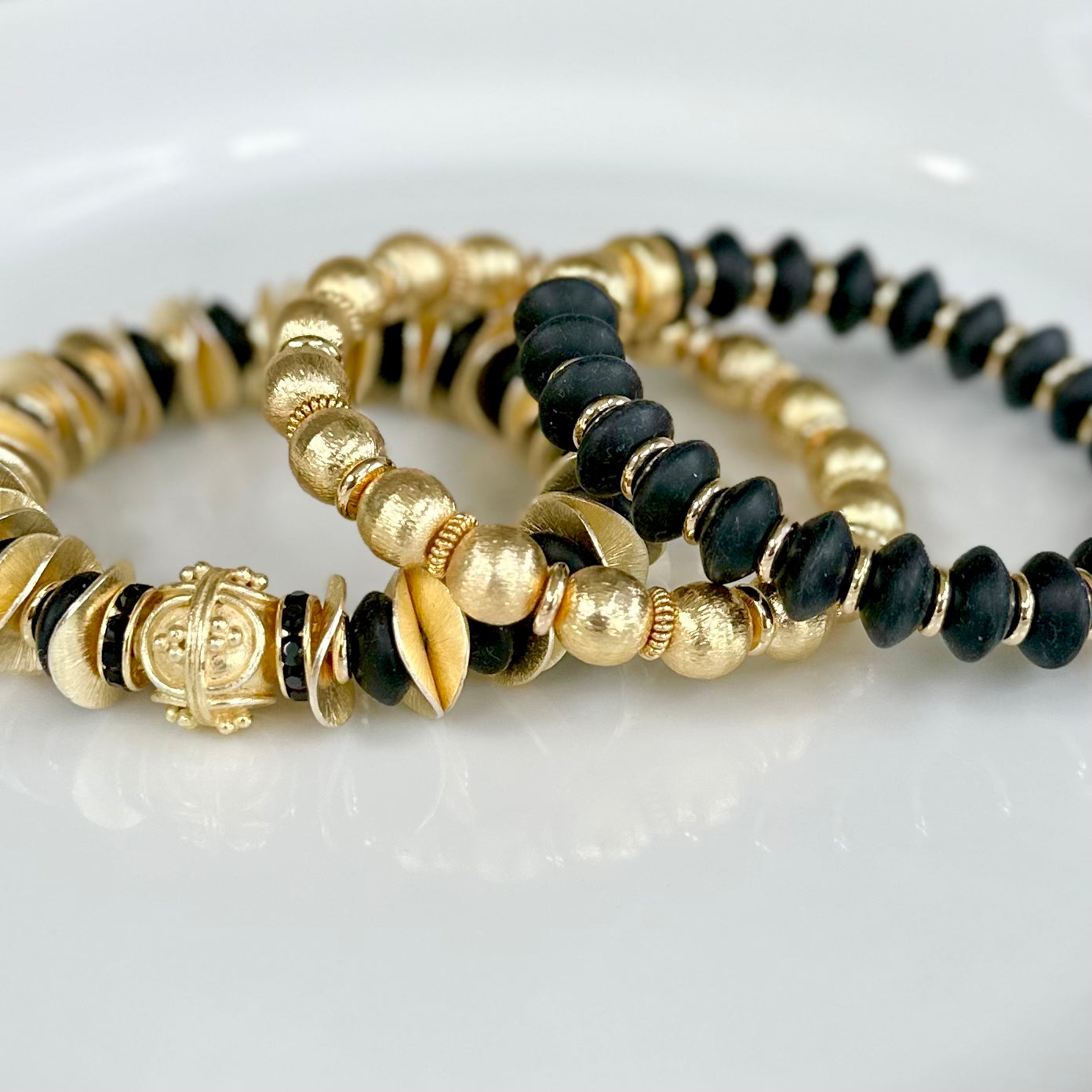 NEW! BLACK COIL BRACELET WITH GOLD ACCENTS