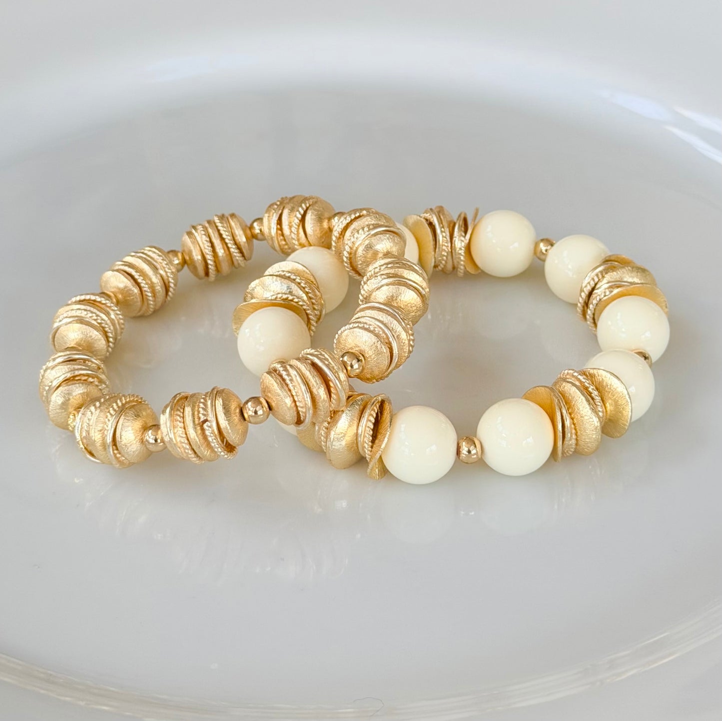 IVORY AND GOLD WAVY DISC BANGLE WITH BRUSHED GOLD ACCENTS