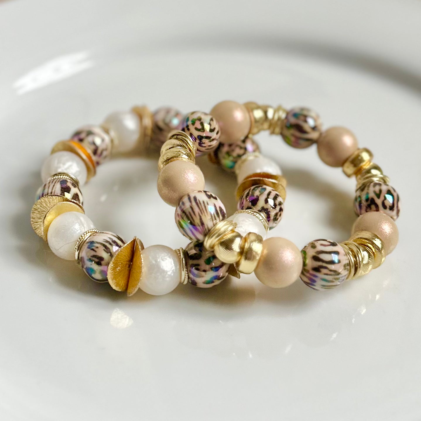 GOLD WAVY DISC, SHINY CHEETAH AND PEARLIZED IVORY STATEMENT BRACELET
