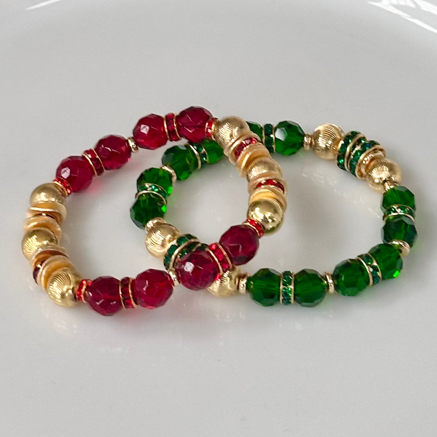 RED FACETED BEADED BANGLE WITH GOLD AND CRYSTAL ACCENTS