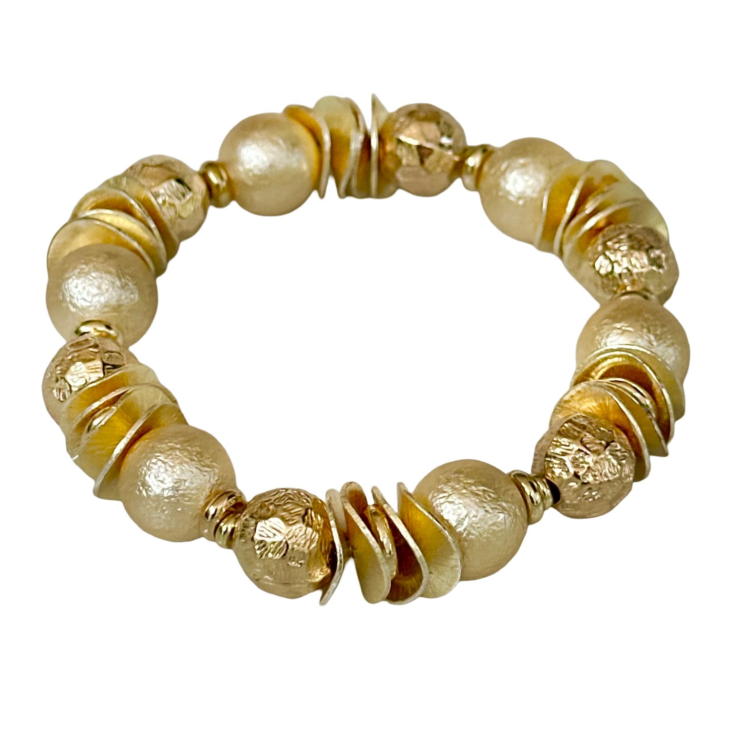 GOLD AND SHELL PEARL BANGLE WITH GOLD ACCENTS