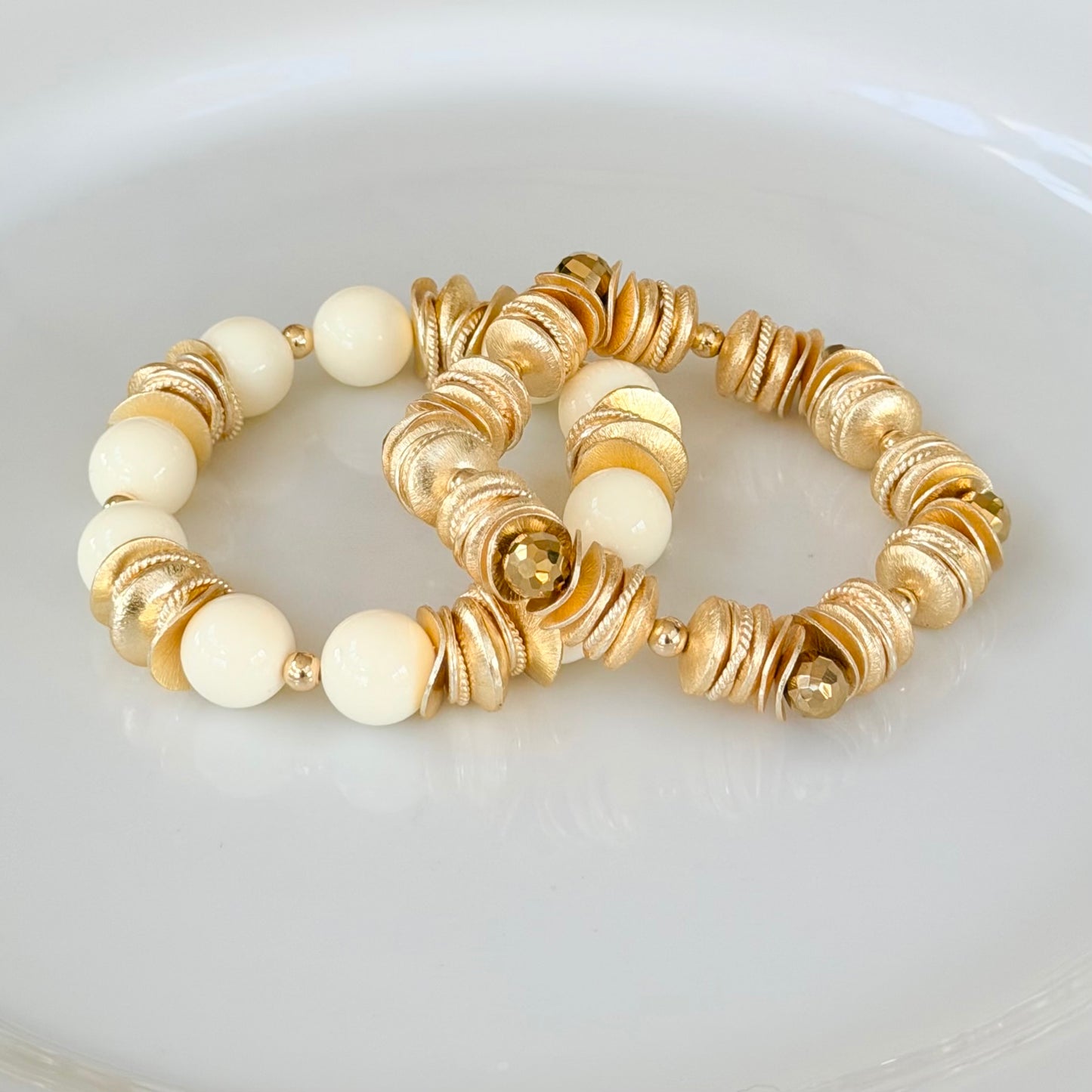 IVORY AND GOLD WAVY DISC BANGLE WITH BRUSHED GOLD ACCENTS