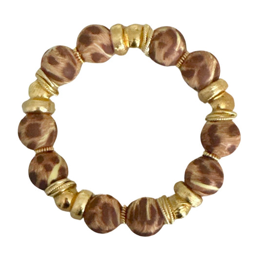 TAN GIRAFFE AND GOLD BANGLE