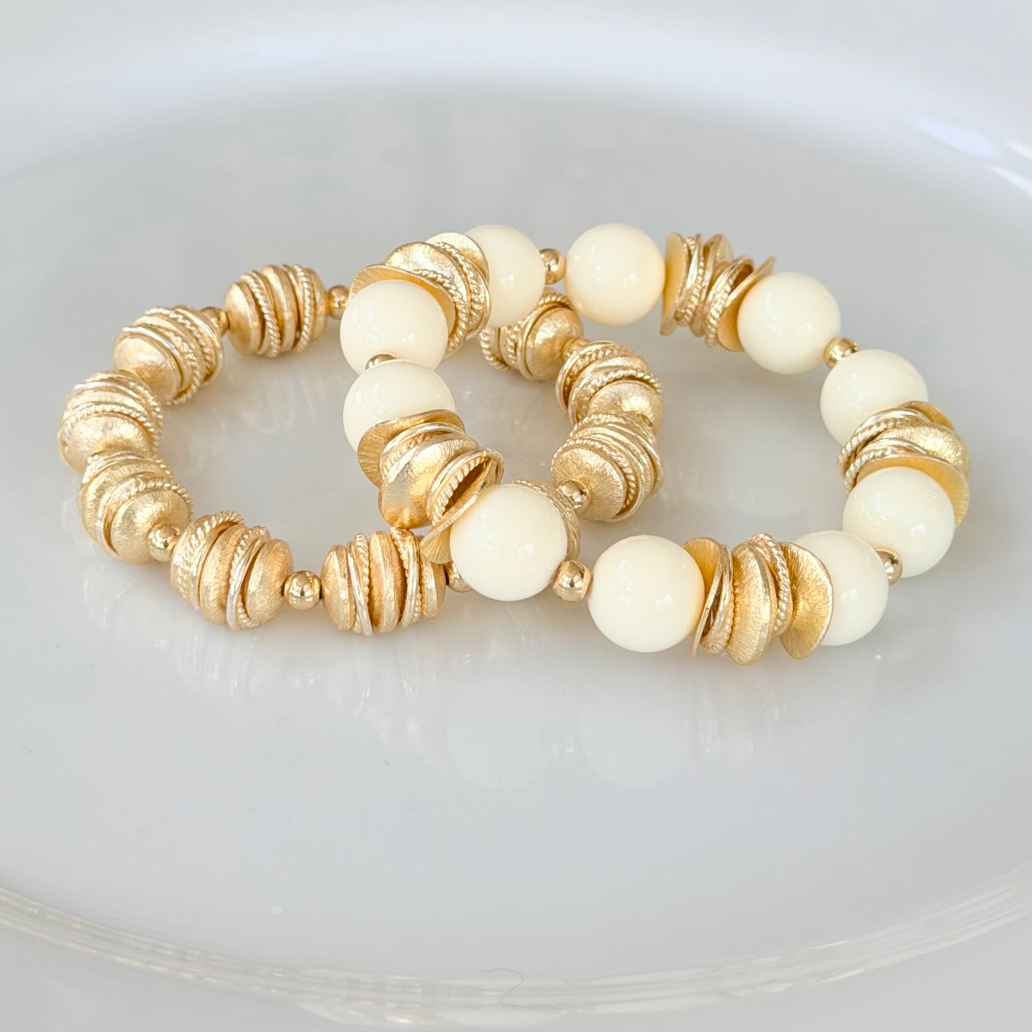 IVORY AND GOLD WAVY DISC BANGLE WITH BRUSHED GOLD ACCENTS