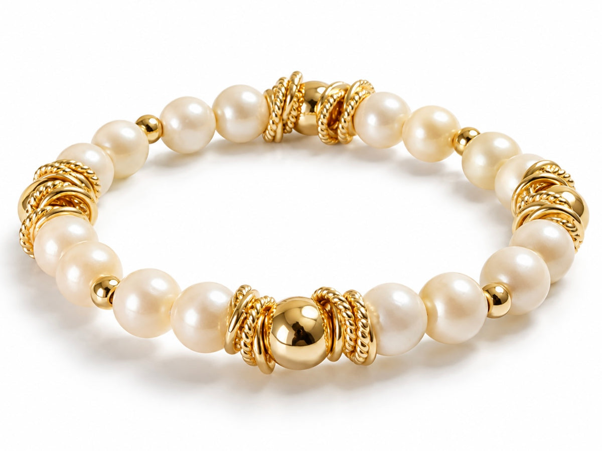 THE JULIETTE GOLD AND PEARL BANGLE