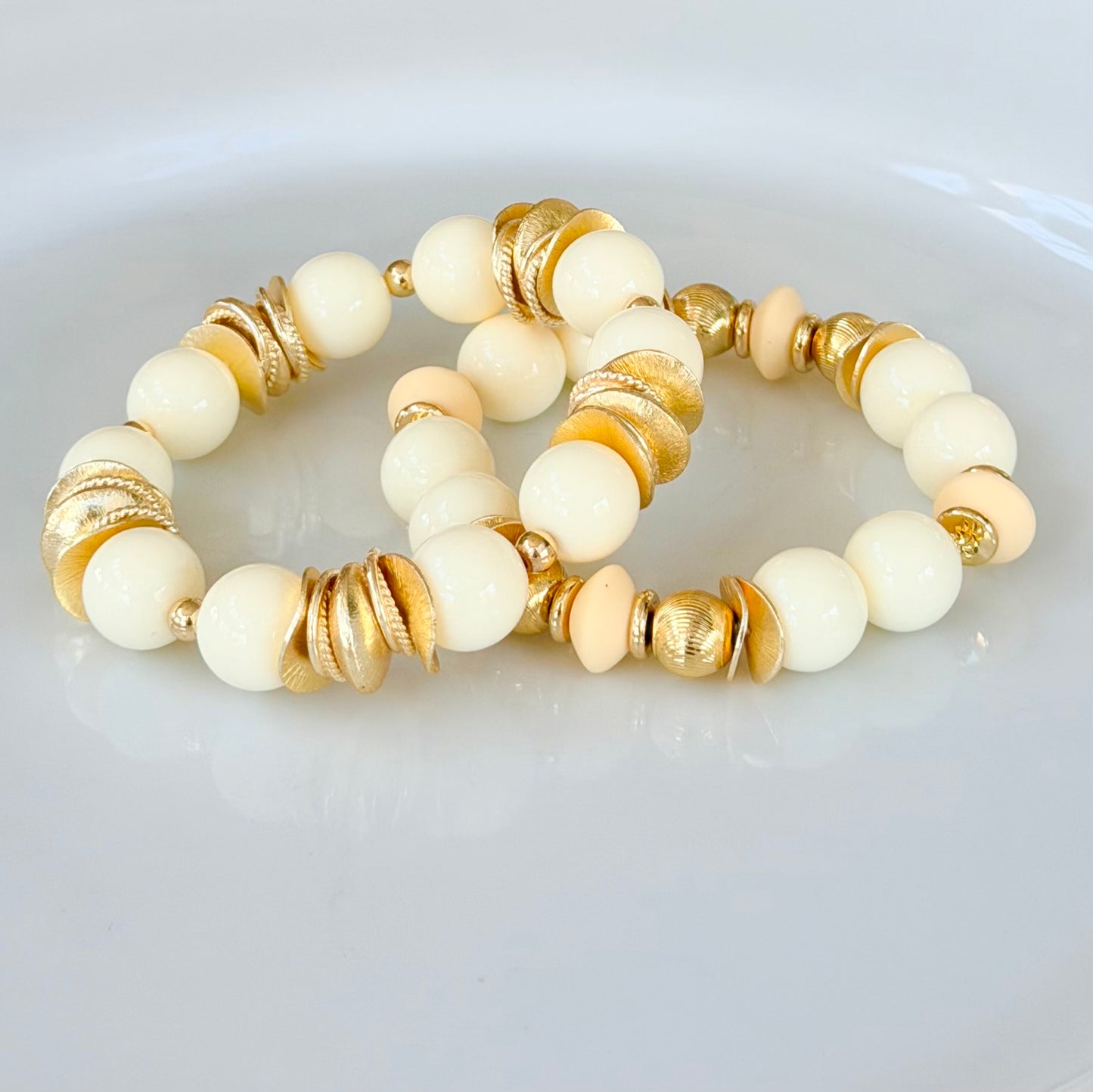 IVORY AND GOLD WAVY DISC BANGLE WITH BRUSHED GOLD ACCENTS