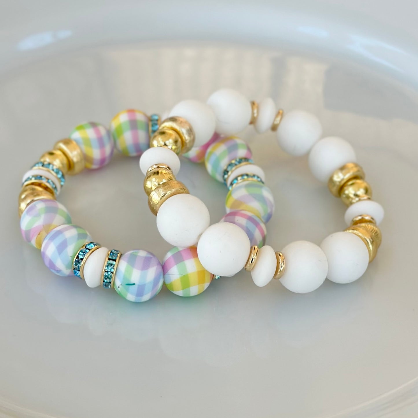 WHITE BANGLE WITH GOLD ACCENTS