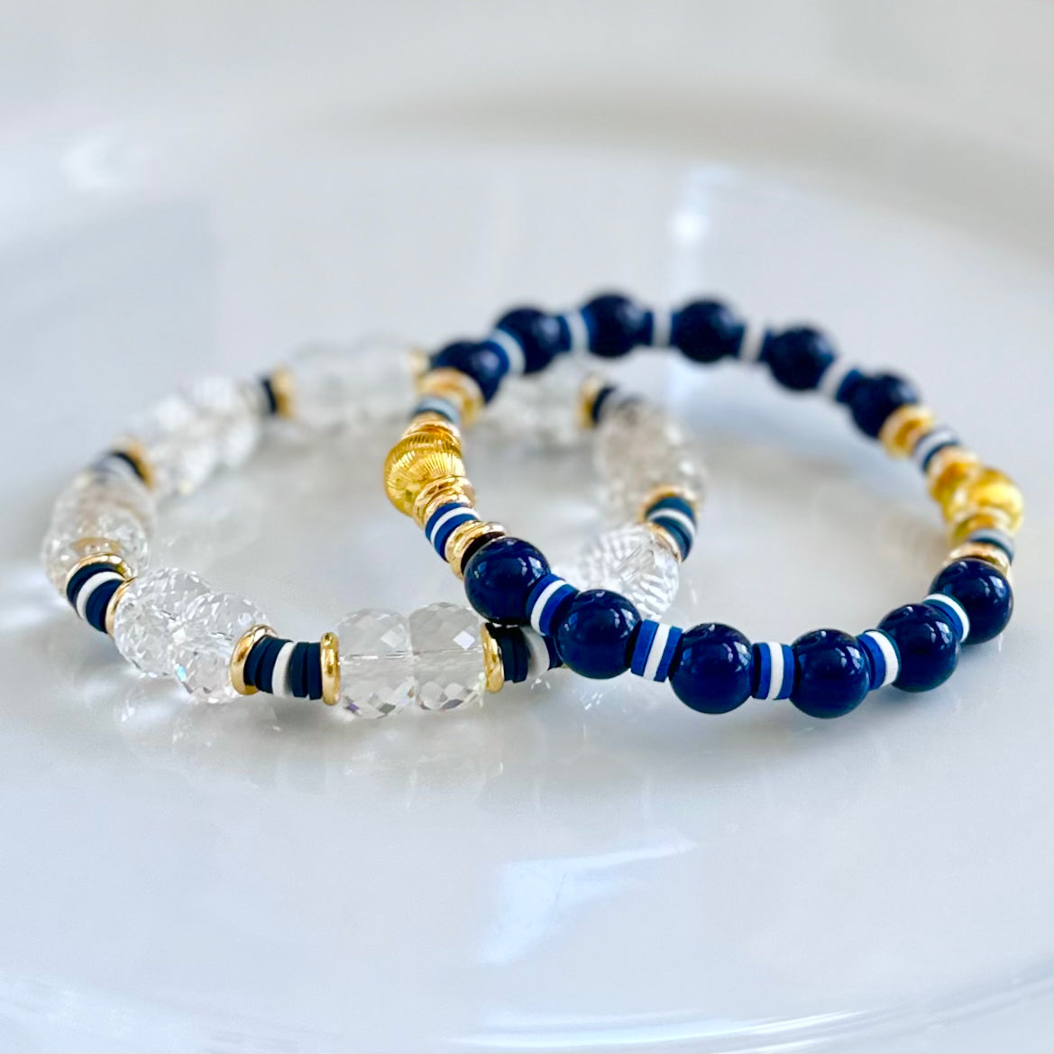 FACETED LUCITE, NAVY BLUE AND GOLD BANGLE