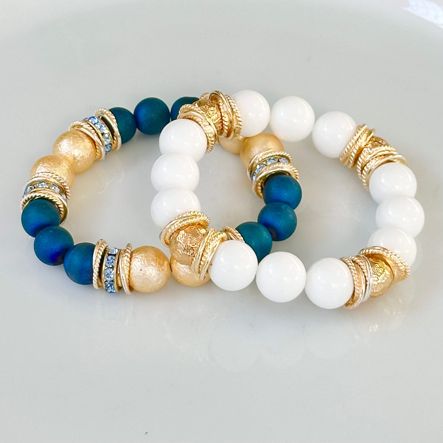 WHITE AGATE GEMSTONE BANGLE WITH GOLD ACCENTS