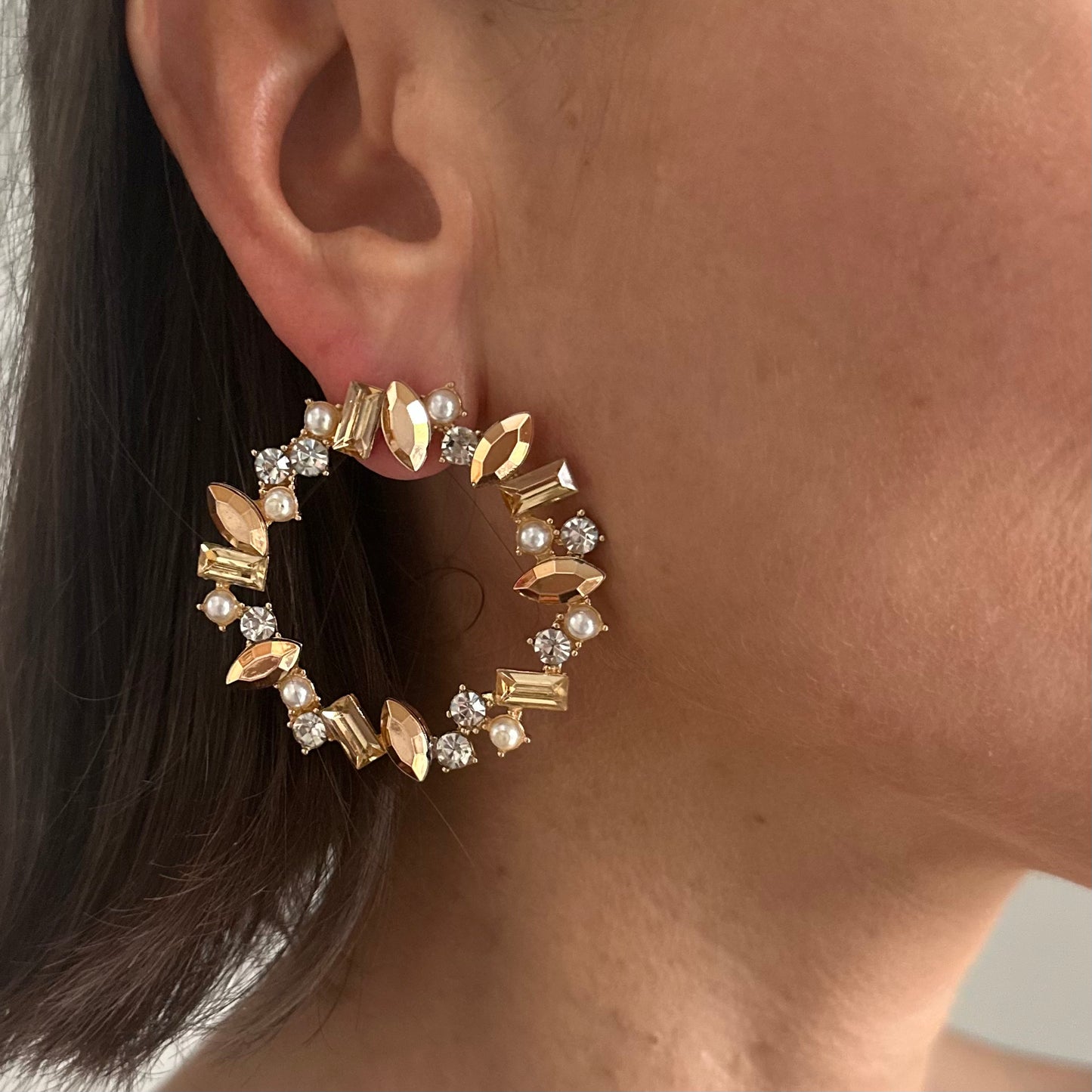 CHAMPAGNE AND GOLD HOOP POST EARRING