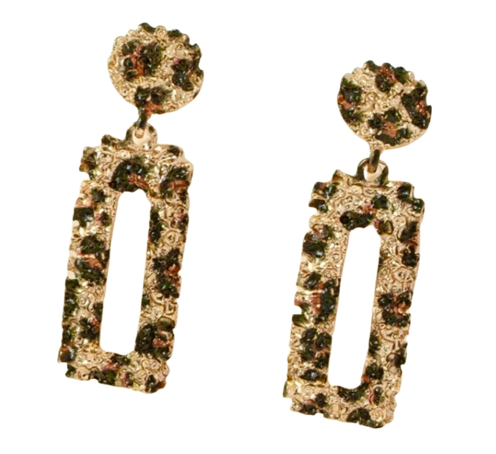 TEXTURED CHEETAH GOLD OPEN RECTANGLE EARRING