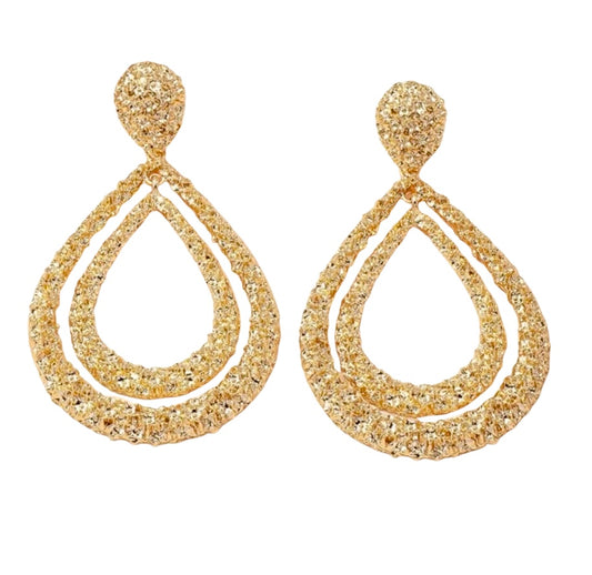 TEXTURED GOLD OPEN TEAR DROP EARRING